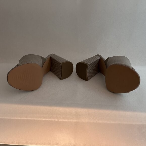 Charles by Charles David Reveal Dark Taupe Lizard Print Chucky Heel Sandals - Picture 5 of 7